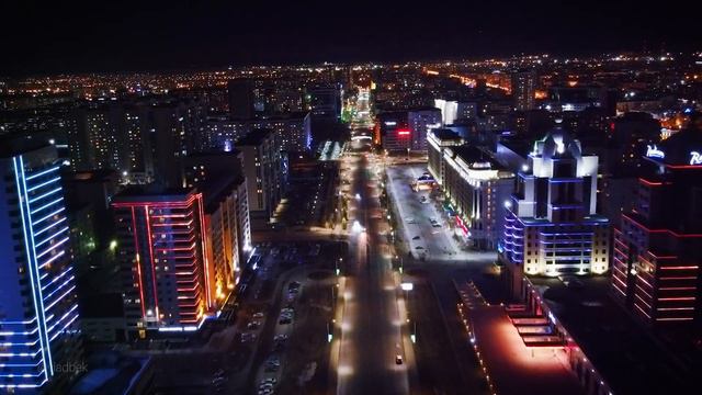 Вечернее видео опустевшего города. Астана 30 марта 2020 смотреть онлайн