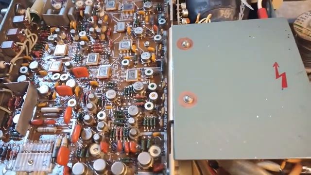 Розбор осциллографа С1-130 прийшлось зірвати пломби і драгметалу нема смотреть онлайн