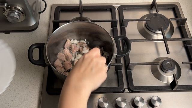 КАК ПРИГОТОВИТЬ СУП С РИСОМ КАРТОФЕЛЕМ И МЯСОМ? Вкусное, сытное и простое первое блюдо на обед смотреть онлайн