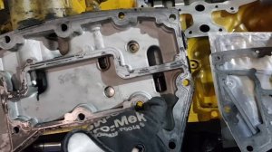 Техпривет. CAT C9. Частые поломки HEUI насоса -ОСНОВНАЯ ПРИЧИНА ГРЯЗНОЕ МАСЛО.