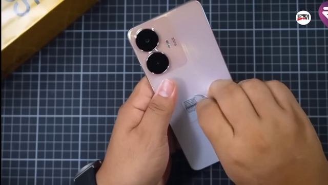 Realme C55 Unboxing in Hindi || Hands on Review || Price in India смотреть онлайн