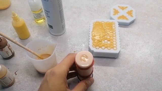 Распаковка форм от Мылотеки. Заливка медовых форм #мыловарение #мылоручнойработы смотреть онлайн