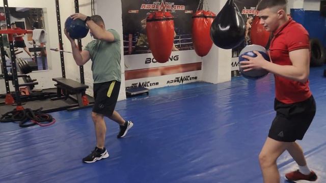 #индивидуально #бельцы #бокс #sport #balti #box #boxing #boxfit #бельцы #kickboxing #fitness смотреть онлайн