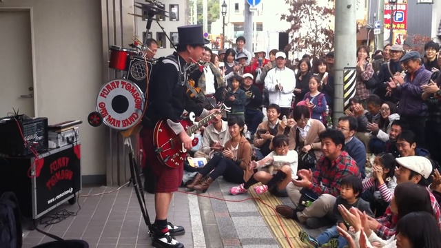 ЯПОНСКИЙ ЧЕЛОВЕК--ОРКЕСТР УЛИЧНЫЙ КОНЦЕРТ ► Stand By Me - Ben E. King COVER смотреть онлайн