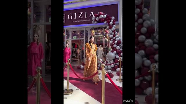 Туркмен гызлар-красивые девушки туркменки #туркменистан #туркмены #туркмения смотреть онлайн