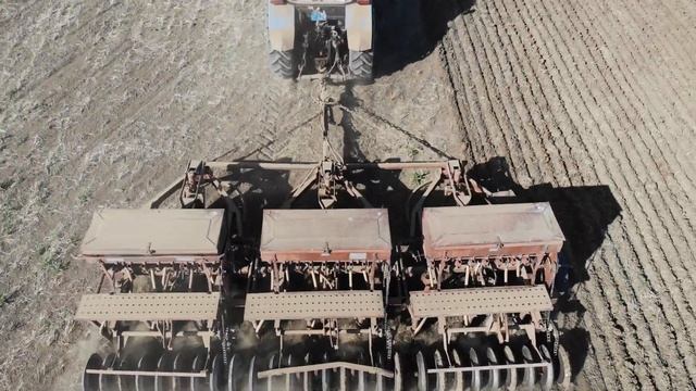 Трактор МТЗ-1221.2 (тропик). Посев яровой пшеницы смотреть онлайн