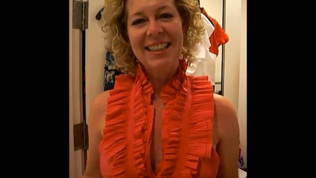 Elizabeth works with Park City Stylist Auretha: Scared Over Feeling so Hot & Sexy! смотреть онлайн