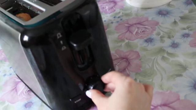 Тостер Philips HD 2586/20 смотреть онлайн