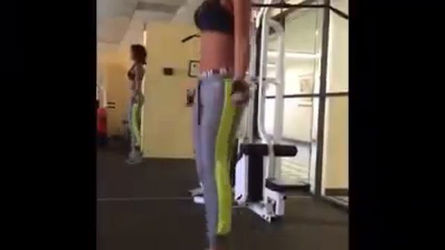 Erika Csiszer with workout смотреть онлайн