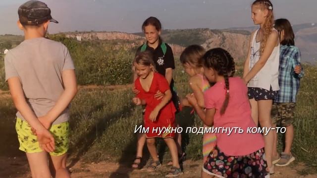 Игра Столбики Мигалки Активные народные детские подвижные игры. КРК Уклад. Современные дети играют. смотреть онлайн