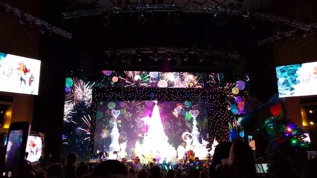 Елка Крокус Сити Молл 2019 смотреть онлайн