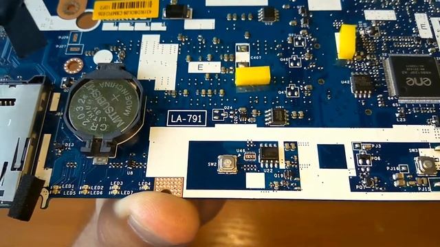 LA-7912p rev.1.0 Нет инициализации. Не стартует. смотреть онлайн