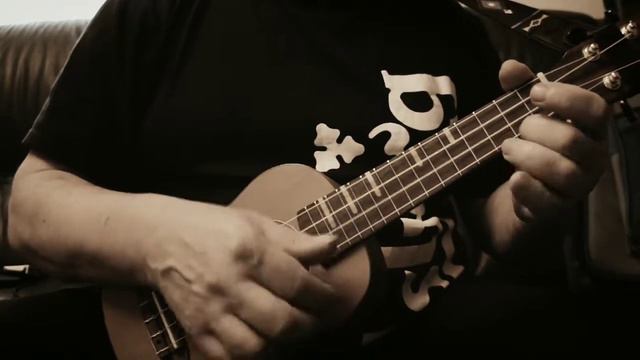 Михаил Ярышъ. Песочный Блюз. Укулеле *01* смотреть онлайн