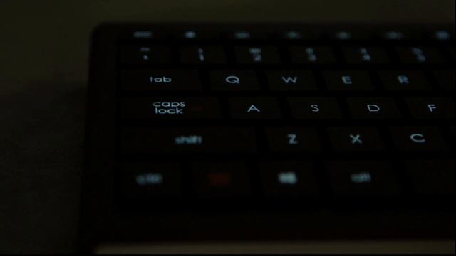 Logitech introduces new Illuminated Living-Room Keyboard K830 смотреть онлайн