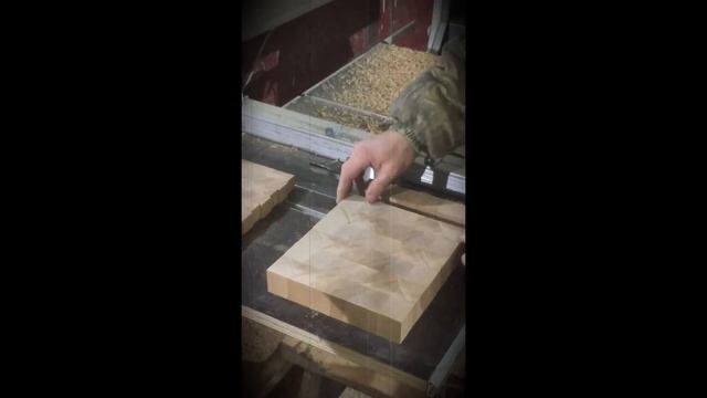 Торцевая разделочная доска из Бука смотреть онлайн