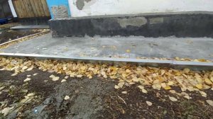 Как БЫСТРО СДЕЛАТЬ ИДЕАЛЬНО-РОВНУЮ ОПАЛУБКУ ДЛЯ ОТМОСТКИ.СВОИМИ РУКАМИ!