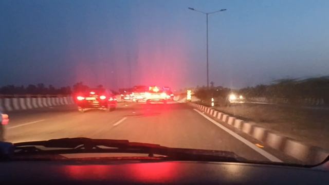 Mercedes Benz GLA 200 CDI SPORT 2014 Mileage 17.9 Kmpl CityMileage13.9 Kmpl FuelType-DieselEngine