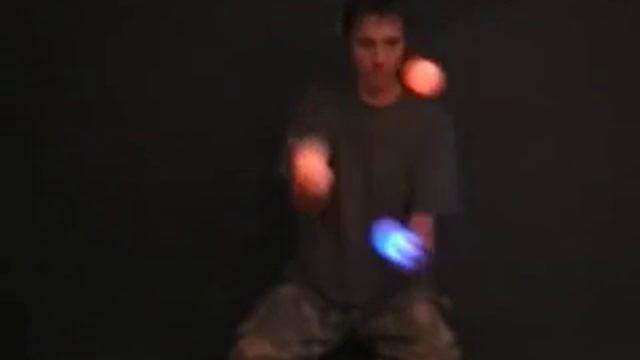3play3 - 3 ball juggling смотреть онлайн