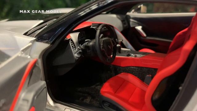 1/18 AUTOart Chevrolet Corvette (C7) Z06 Silver 71258 смотреть онлайн