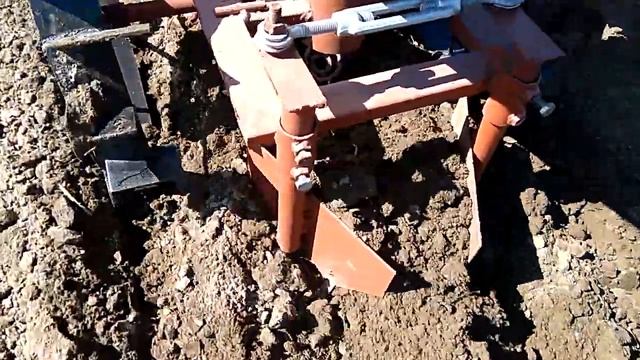 Мотоблок МТЗ 09Н, адаптер,картофелесажалка смотреть онлайн