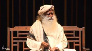 Делай это, и 50% тревожности уйдет!  Садхгуру.