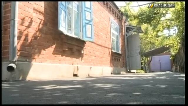 Ветерану ВОВ в Краснодаре положили асфальт возле частного дома смотреть онлайн