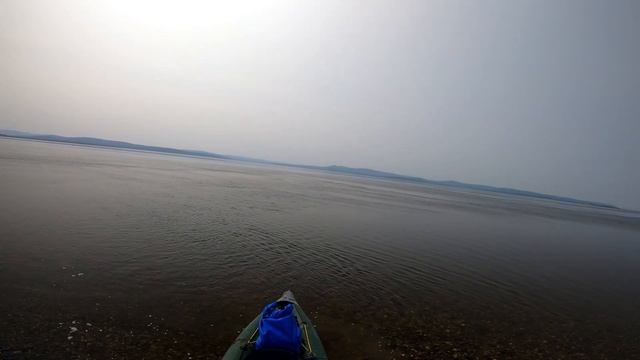 Поход на байдарке на Петровскую косу через залив Счастья Охотского моря. День 1 смотреть онлайн