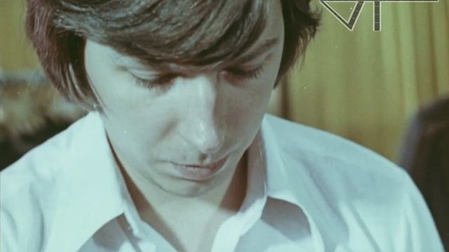 Швейная фабрика "Большевичка" - мода на мужские костюмы в 1977 году смотреть онлайн