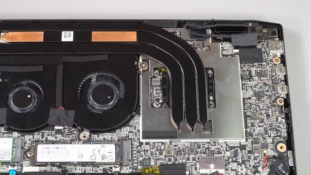 MSI Summit E16 Flip Review смотреть онлайн