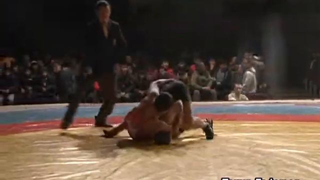 Спорт. Вольная борьба. Чемпионат Кыргызстана-2016. 70 кг 1\8 Элдияр Жолокеев-Кудрет Белеков смотреть онлайн