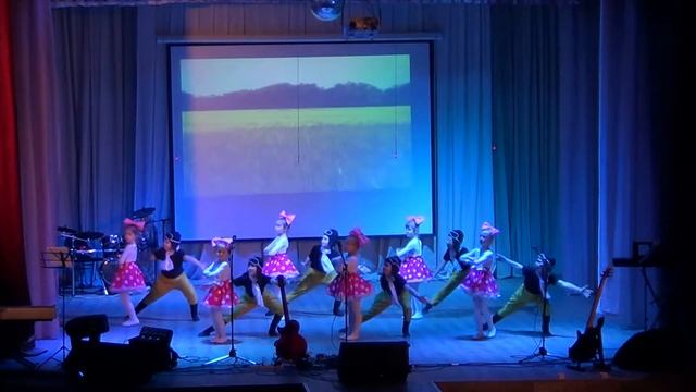 танец"Пилоты"исп.хореог.гр."Веснушки" 21.02.2020 смотреть онлайн
