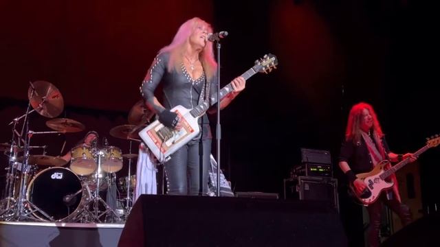 Lita Ford смотреть онлайн