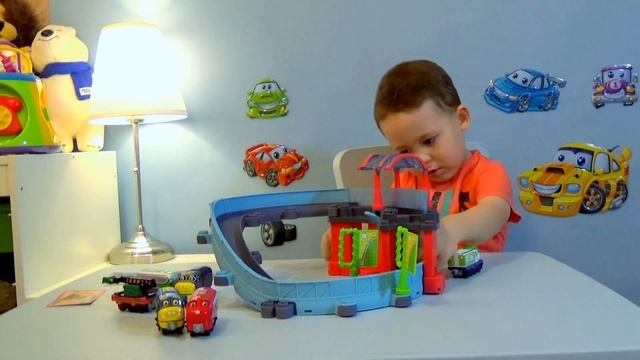 Открываем станцию техосмотра и паровозики из Чаггингтона смотреть онлайн