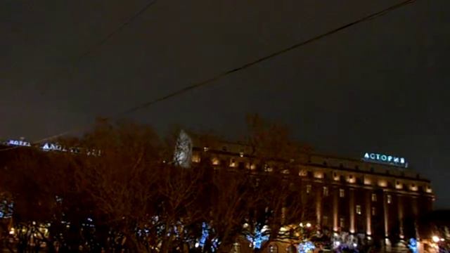 Предновогодний вечер у Исаакиевского собора смотреть онлайн