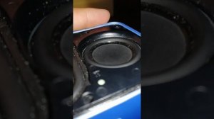 jbl go essential bass test