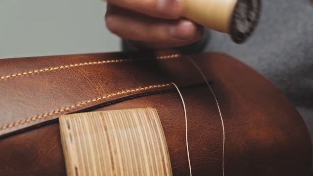 Кожаный чехол конверт для MacBook. Бесплатная выкройка! / MacBook leather case. FREE PDF Pattern! смотреть онлайн