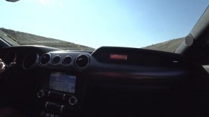 Мустанг 2.3 экобуст vs Мустанги 5.0 а также быстрая Шкода