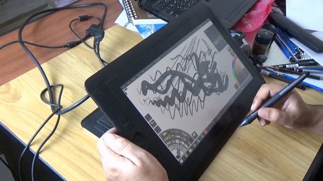 نظرة عامة على واكوم سنتيك wacom cintiq 13 Hd смотреть онлайн