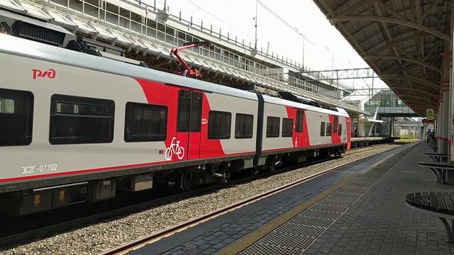 Электропоезд ЭС2Г-077 "Ласточка" станция МЦК Бульвар Рокоссовского 14.08.2022 смотреть онлайн