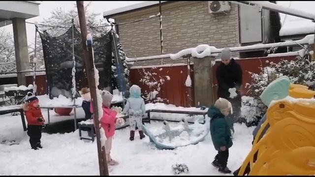 Позитивия 21 12 2020 Зимняя сказка 2020 игры, снежки, снеговик, танцы воспитатель Александра Бычков смотреть онлайн