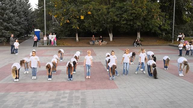 Флэшмоб 22 сентября 2018, День Ставропольского края, г. Михайловск смотреть онлайн