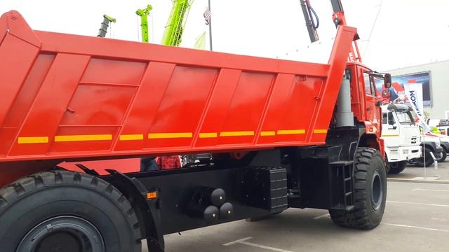 Камаз? Нет! Вездеход-самосвал ЯМАЛ В-4520 смотреть онлайн