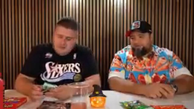 HALL?WEEN SNACK KÓSTOLÁS x MÁRIÓ смотреть онлайн