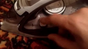 Видеообзор на Утюг Maxwell MW-3047 из sulpak