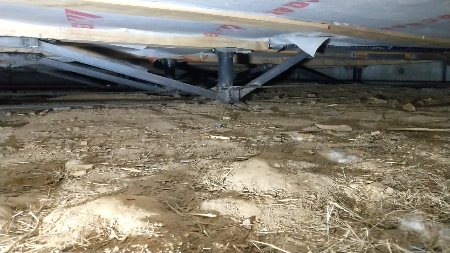 Исправление фундамента полностью готовой бани из бруса.