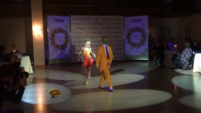 Маска. Настя и Сережа смотреть онлайн