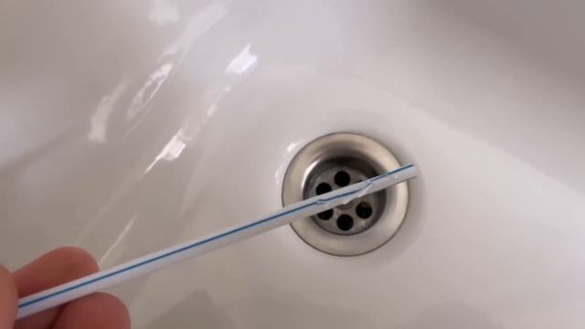 Stick a Straw down your Drain for THIS Cleaning Trick ? (Surprise) ? смотреть онлайн