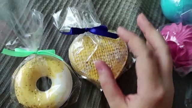 Принимаем подарки на НОВЫЙ ГОД / К нам приехала мама смотреть онлайн