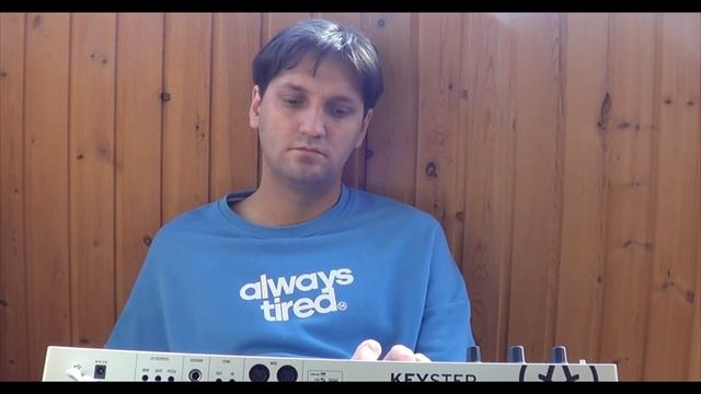 Инструментальная композиция в стилях ambient и drone от проекта электронной музыки Grey Lenses смотреть онлайн