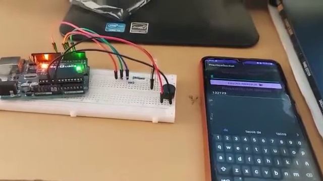 Práctica Socket Android/Java смотреть онлайн